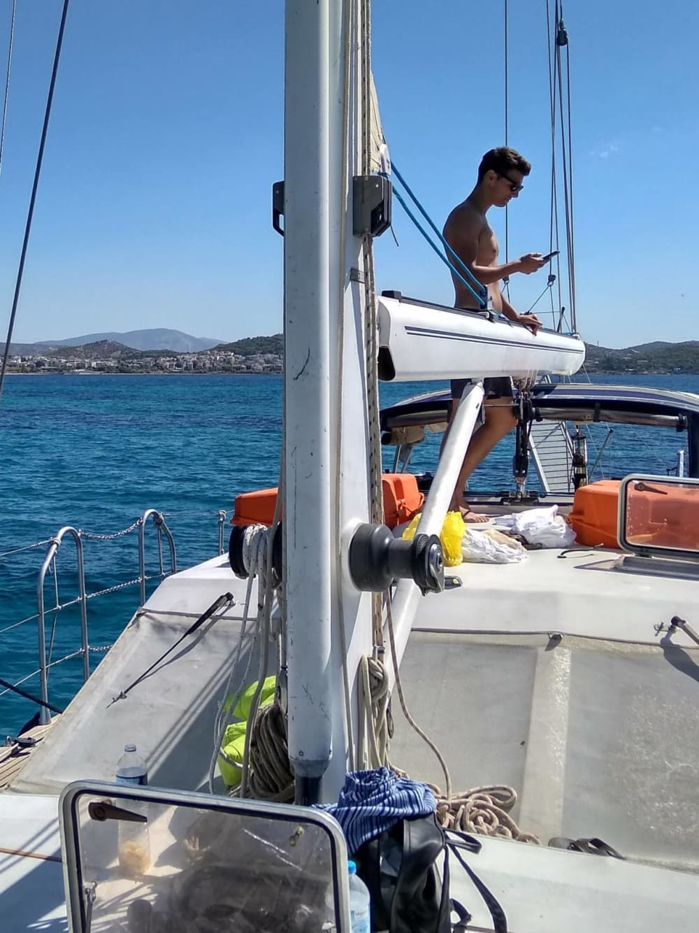 Discover Palaio Faliro on a sailboat for a full day