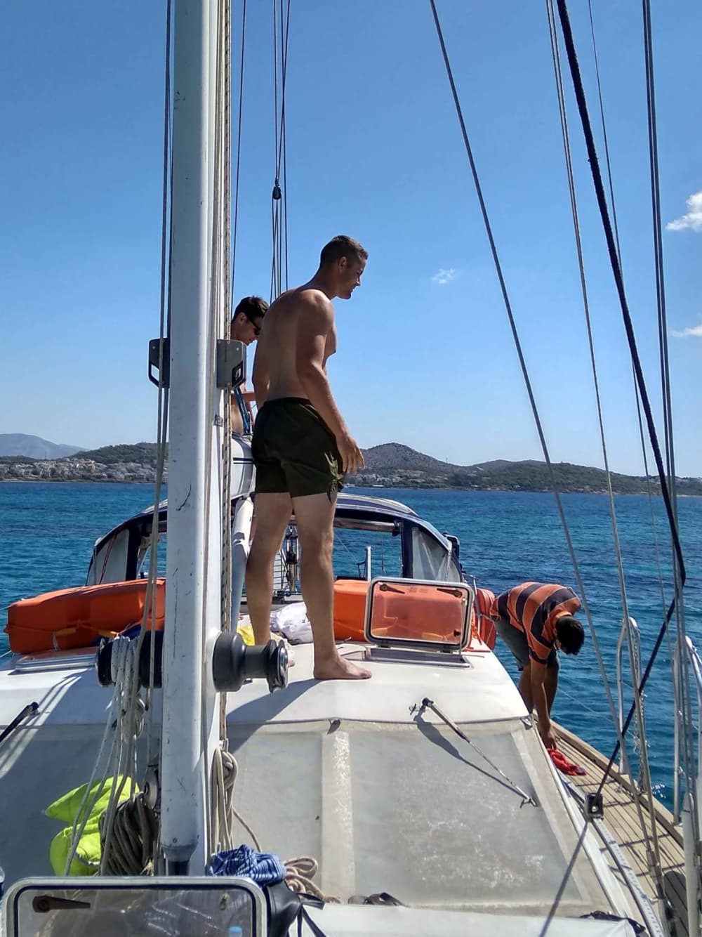 Discover Palaio Faliro on a sailboat for a full day