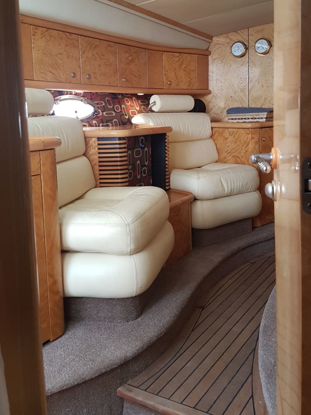 Эксклюзивный тур из Канн между островами, скалами и бухтами мечты