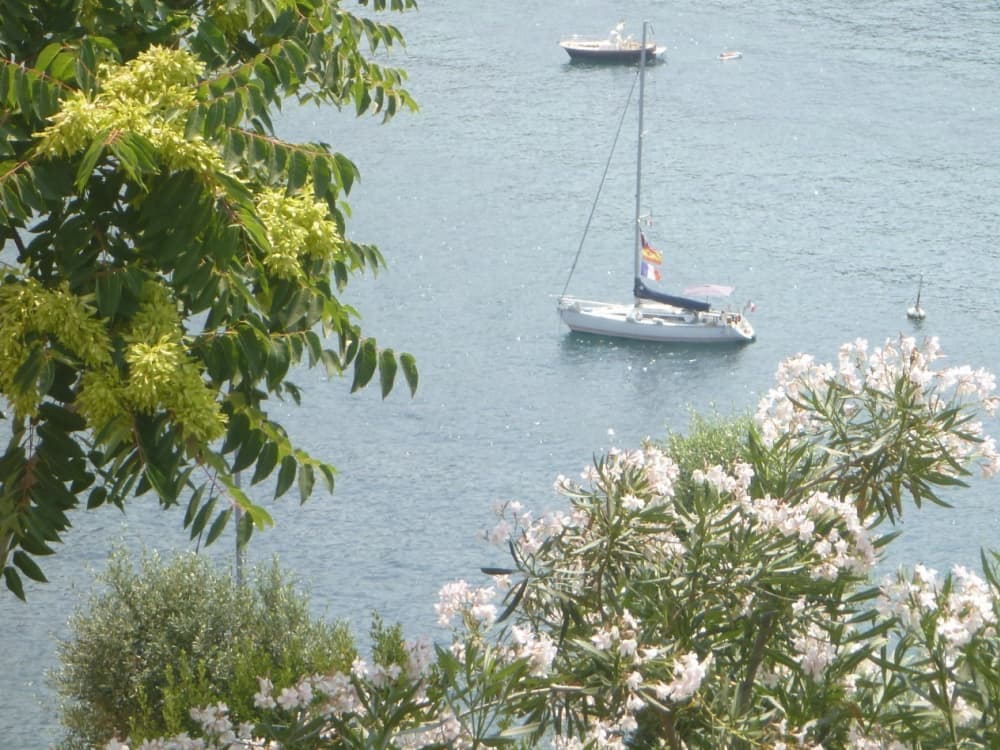 Beleef Marseille als nooit tevoren vanaf een zeilboot.