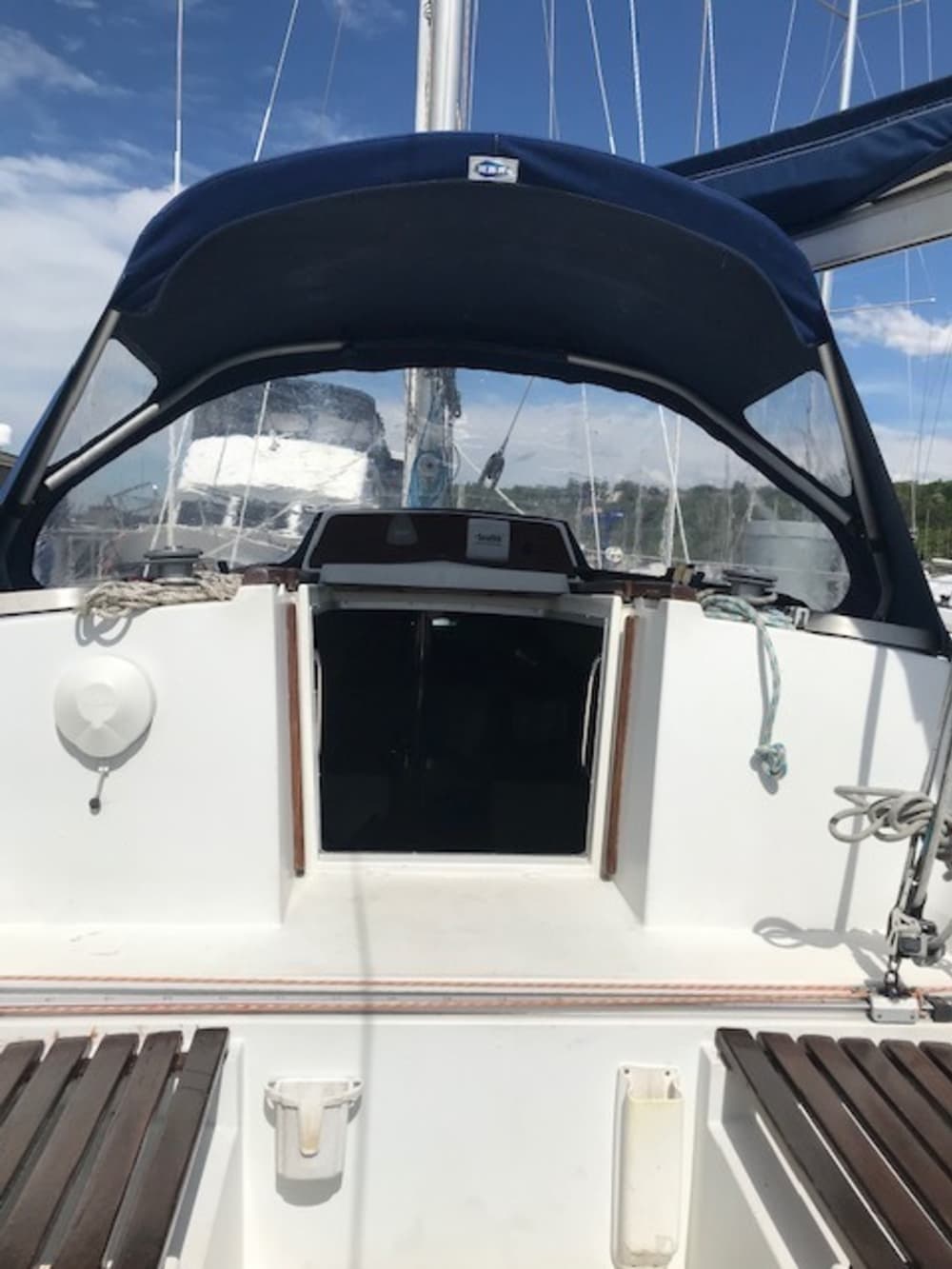 Een dagtocht zeilen in Genève op een zeilboot.