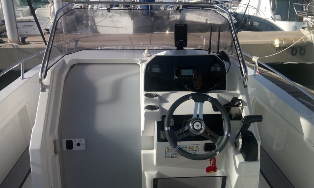 La tua barca a motore privata per una giornata nei dintorni di Santa Pola