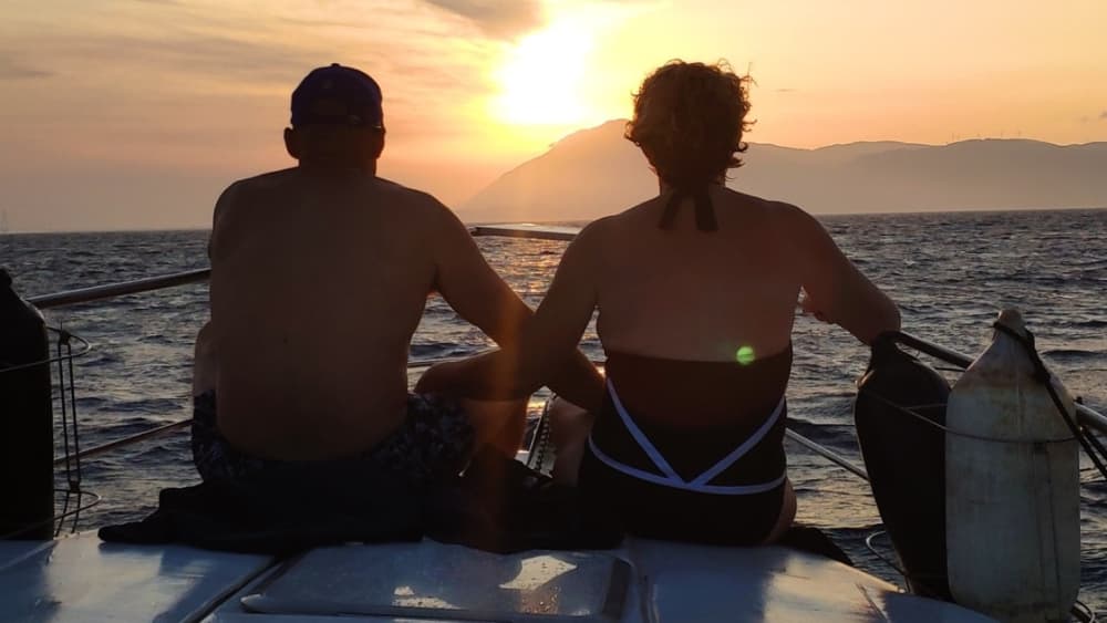 Une journée autour de Céphalonie : Profitez de 8 heures de découverte en bateau à moteur