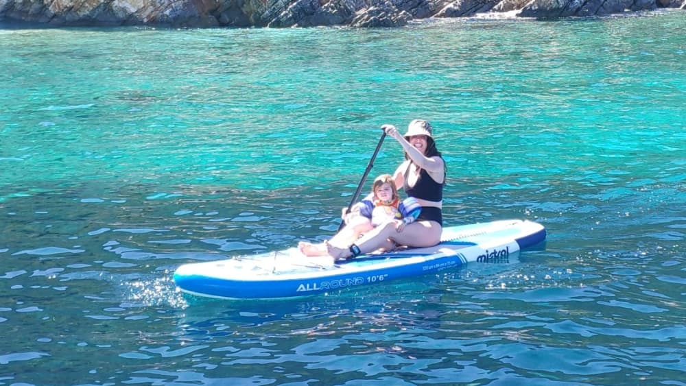 Une journée autour de Céphalonie : Profitez de 8 heures de découverte en bateau à moteur