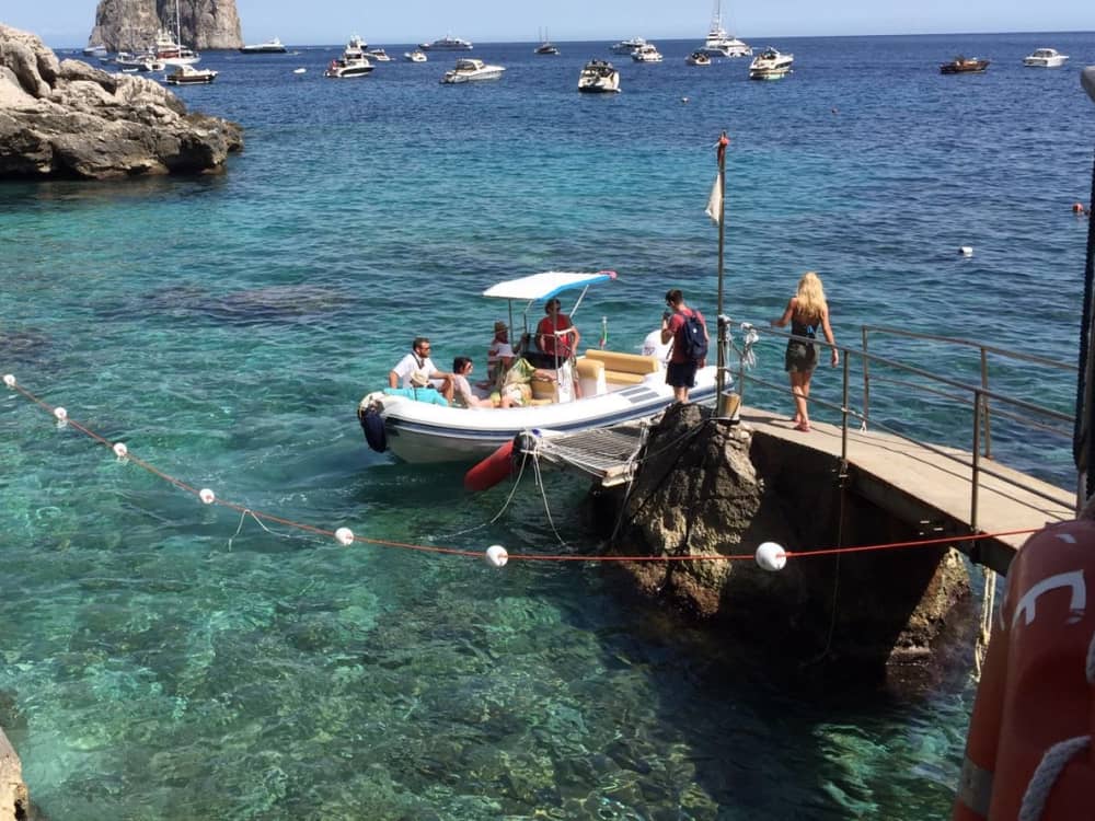 Privat båtutflykt från Neapel till Capri
Med snabbbåt.