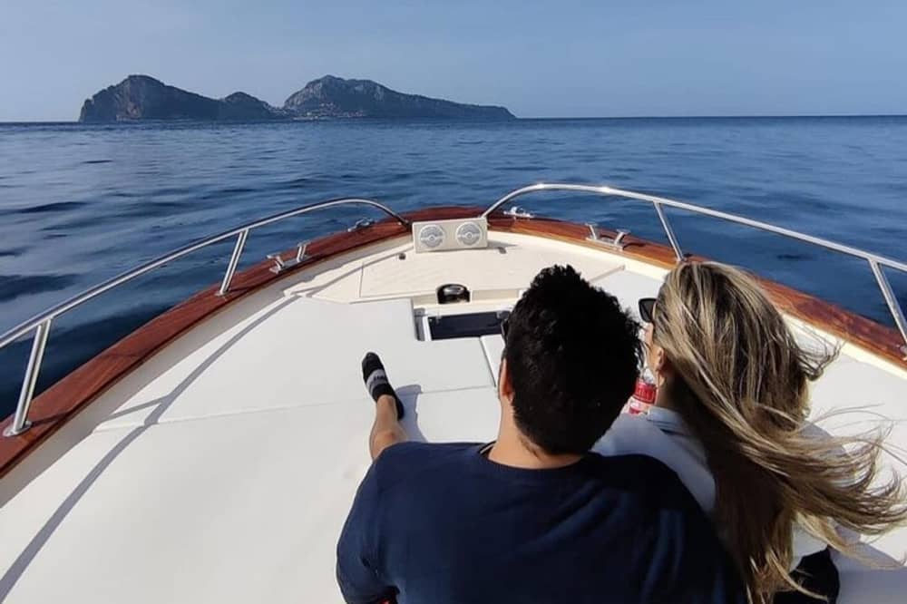 Privat båtutflykt från Neapel till Capri
Med snabbbåt.