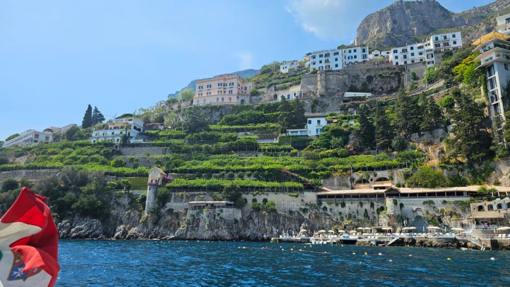 Prywatna wycieczka łodzią wokół Capri i Nerano