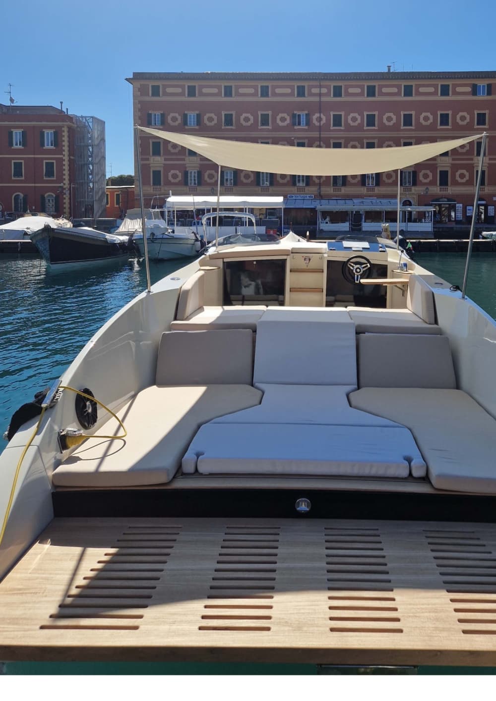 En dag runt Portofino: Njut av 7 timmars upptäcktsfärder på en motorbåt