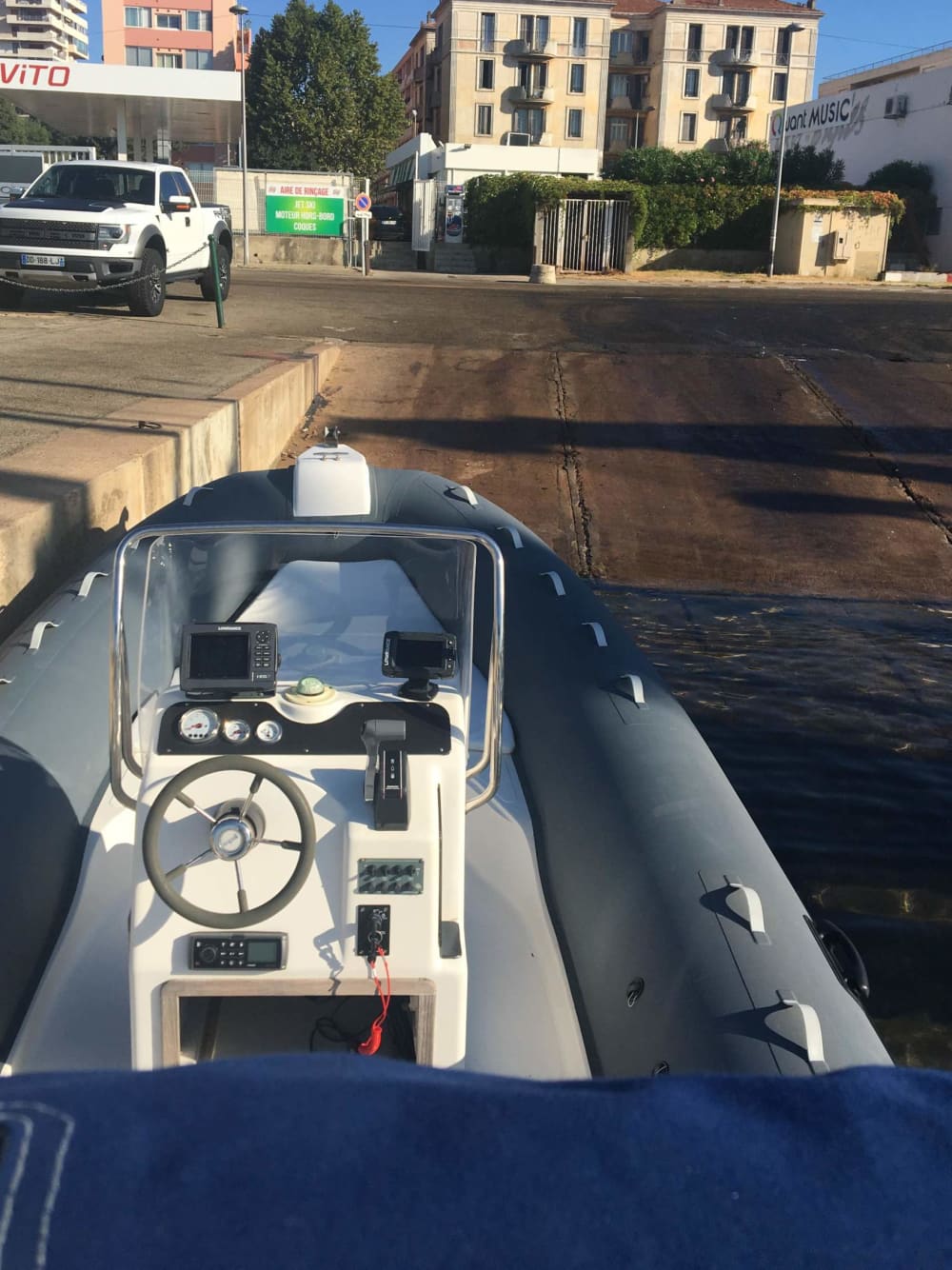 Ajaccio'nun en güzel yanı suda: Motorlu tekneyle özel tam gün turu.