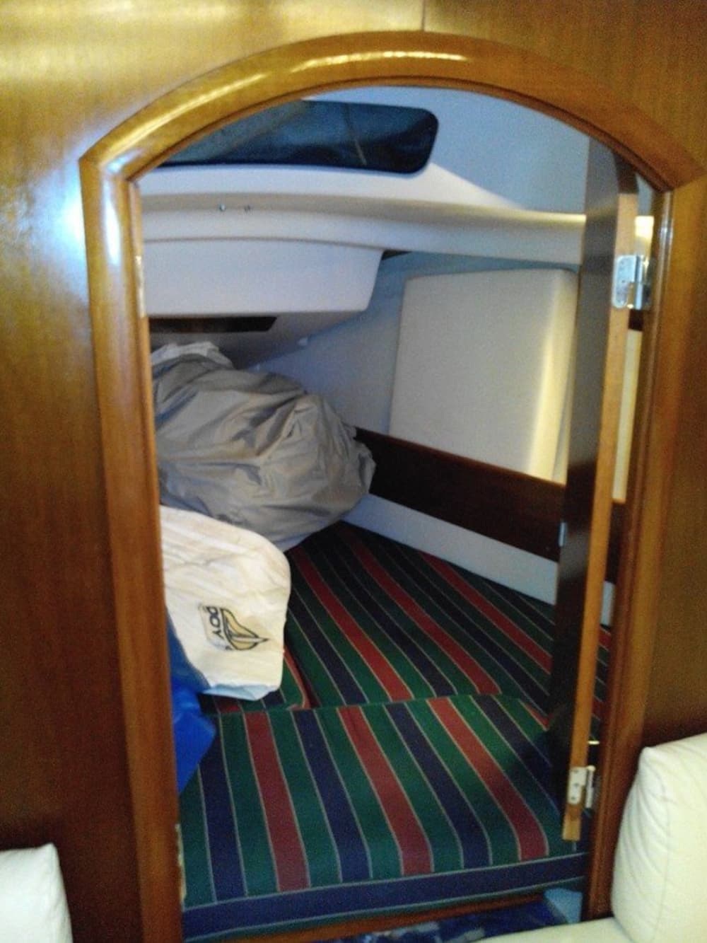 Sea, Love & Sun: A full day of emotions on a sailboat