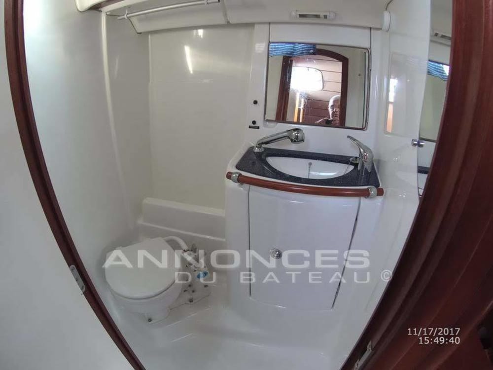 Passe 9 horas navegando ao redor de Port-de-Bouc em um veleiro.