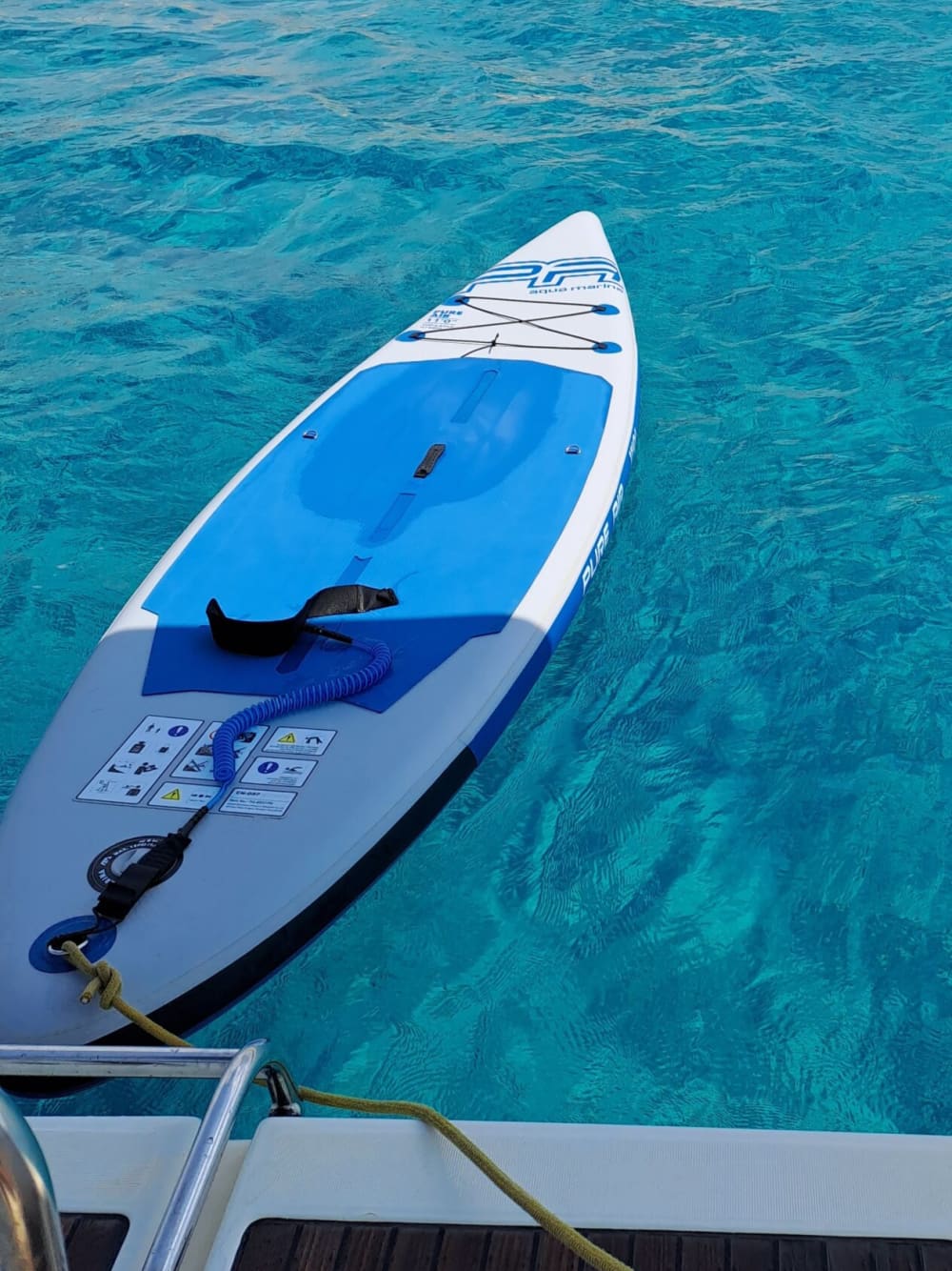 Passe 9 horas navegando ao redor de Port-de-Bouc em um veleiro.