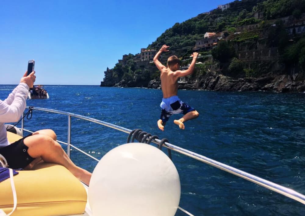 Amalfi Coast Vibes: Full-Day Experience by Private Boat