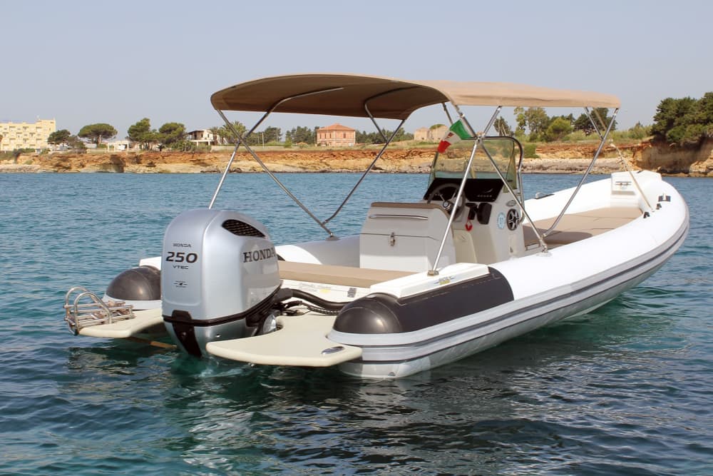 Easy Marzamemi getaway: A 4h30 boat trip on a motorboat