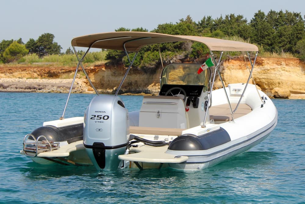 Easy Marzamemi getaway: A 4h30 boat trip on a motorboat