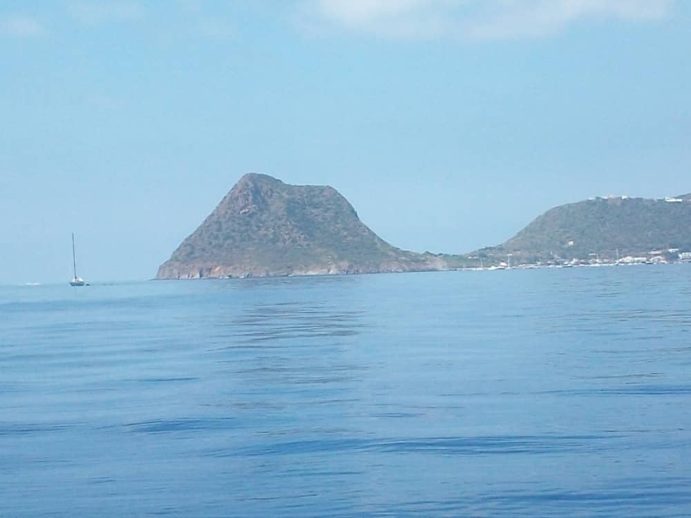 Discover the Aeolian Islands in an unforgettable day
