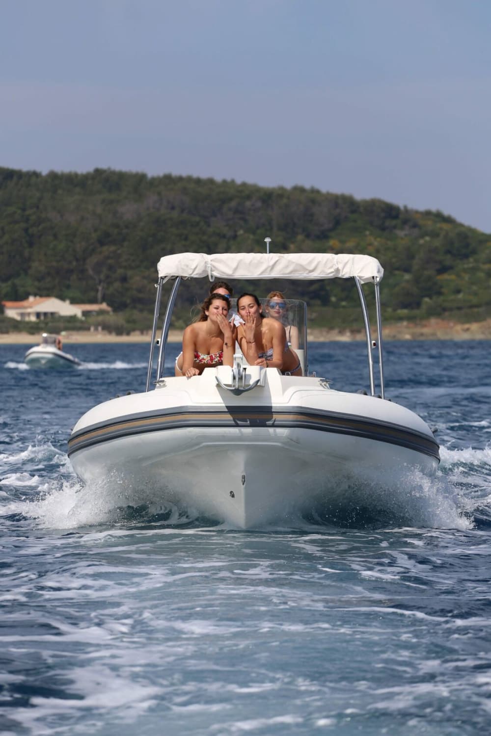 Частный круиз: исследуйте лучшие бухты Майорки.