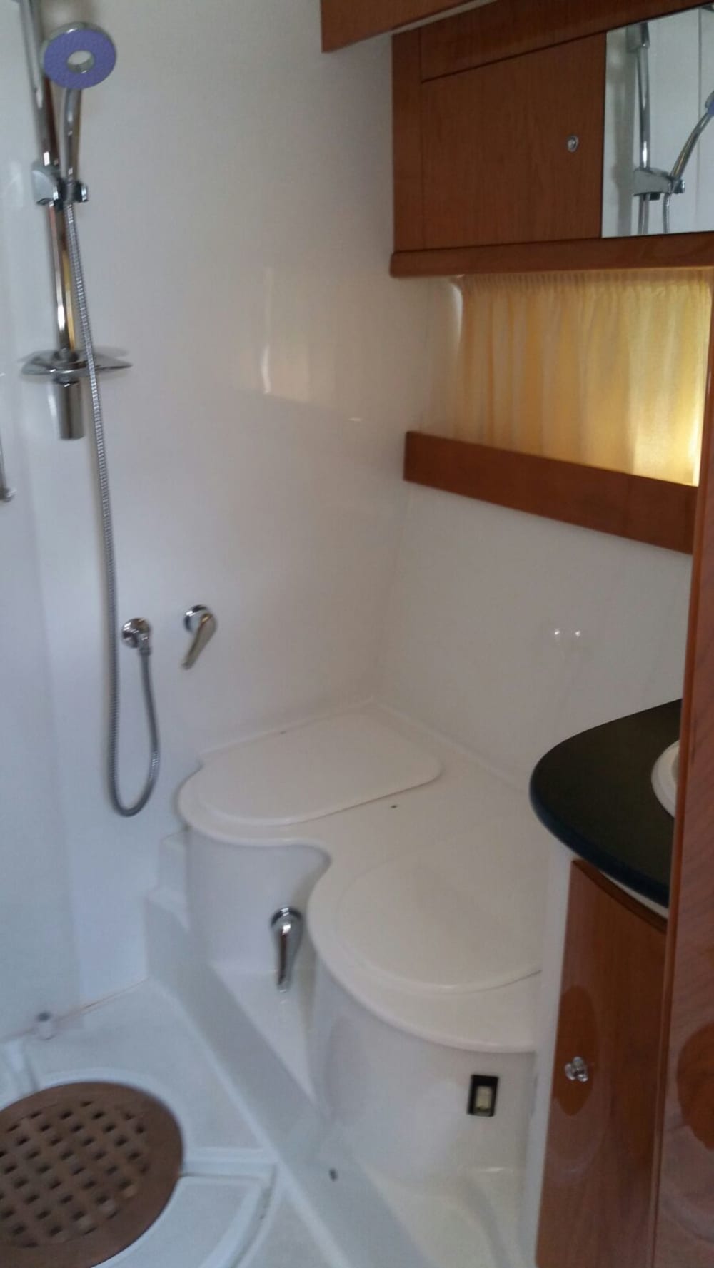 Votre bateau à moteur privé pour une journée autour de Milazzo