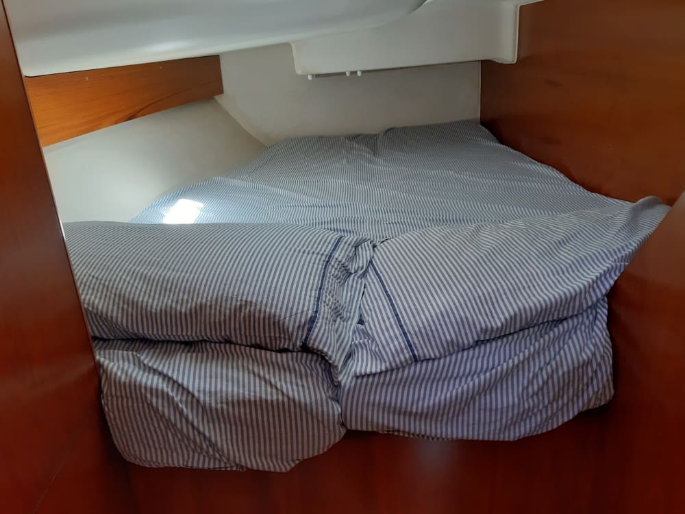 Setzen Sie Kurs auf Freude: Ein ganzer Tag authentisches Segeln in Neapel an Bord eines Segelboots