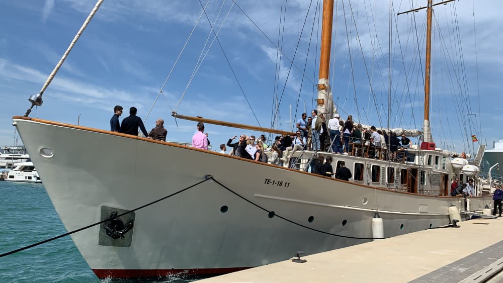3 ORE DI LUSSO A BORDO DI UNA BARCA A VELA CLASSICA