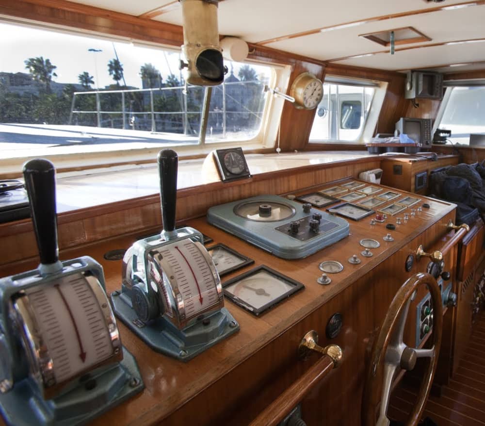 3 ORE DI LUSSO A BORDO DI UNA BARCA A VELA CLASSICA