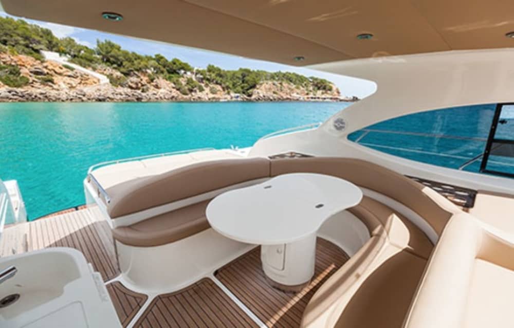 Całodniowy rejs jachtem po południowym wybrzeżu Mykonos