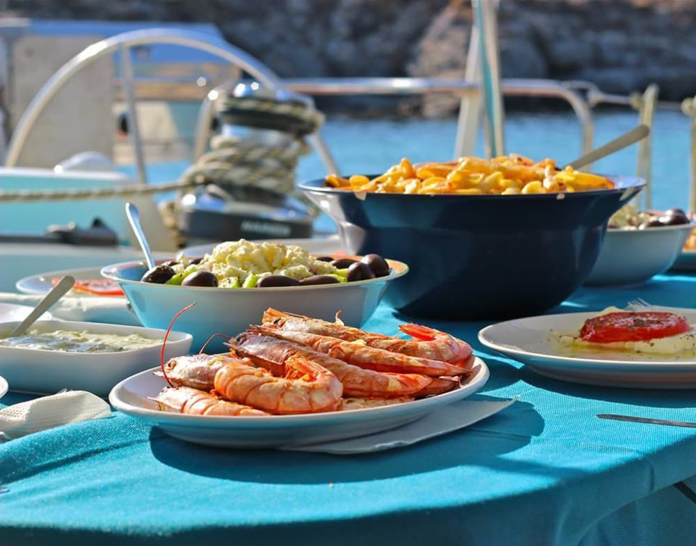 Απόδραση στη Ρήνια: 5ωρη περιήγηση στον παράδεισο του Αιγαίου