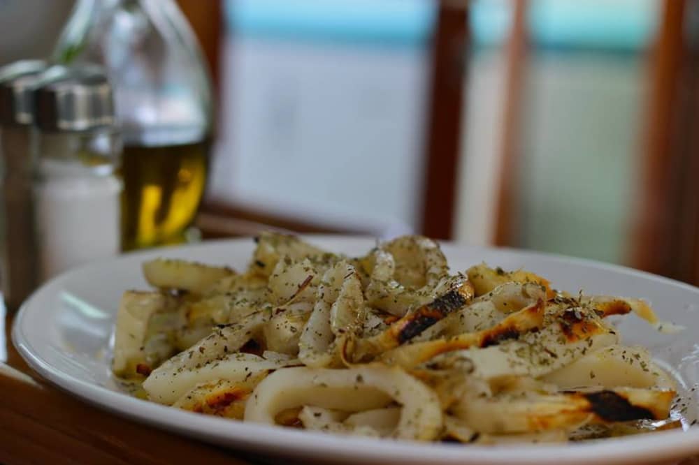 Απόδραση στη Ρήνια: 5ωρη περιήγηση στον παράδεισο του Αιγαίου