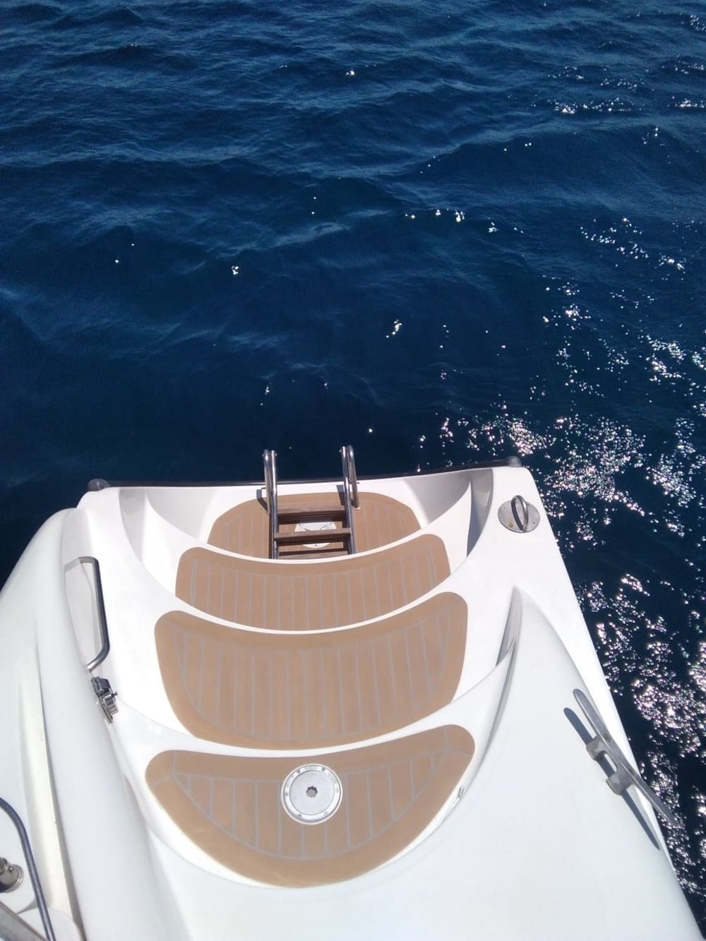 Απόδραση στη Ρήνια: 5ωρη περιήγηση στον παράδεισο του Αιγαίου