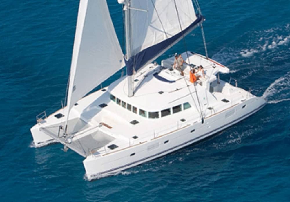 Mykonos – Half Day Trip: Delos or Rhenia & Beaches