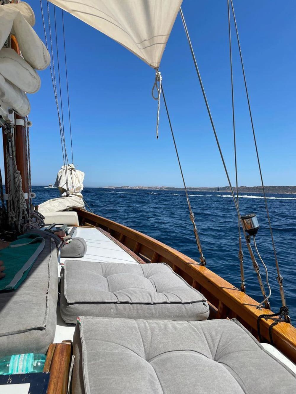 La Maddalena Dream: Alquiler de yate privado de día completo desde Palau