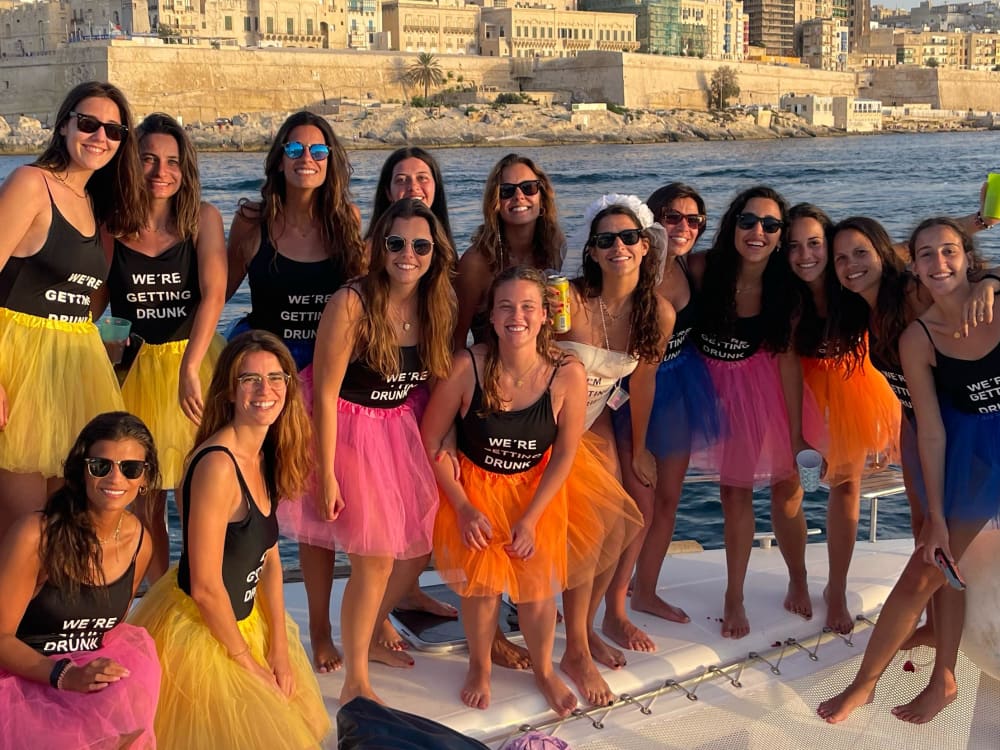 Expérience exclusive en catamaran : célébrez votre occasion spéciale en mer