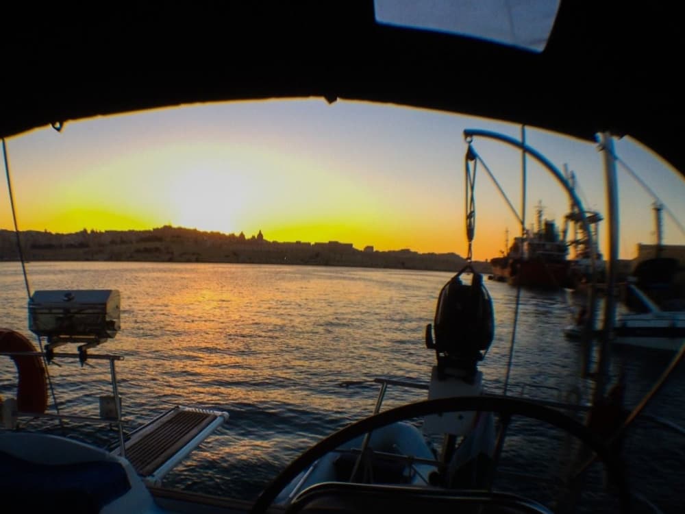 Full Day Comino Adventure: Explore Comino & Surroundings