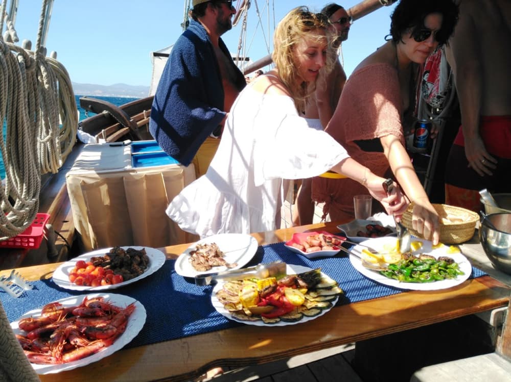 Sea Escape – Halvdag ombord på Rafael Verdera