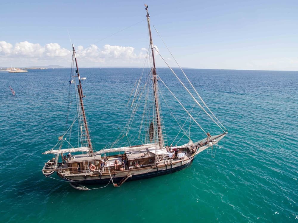 Sea Escape – Halvdag ombord på Rafael Verdera