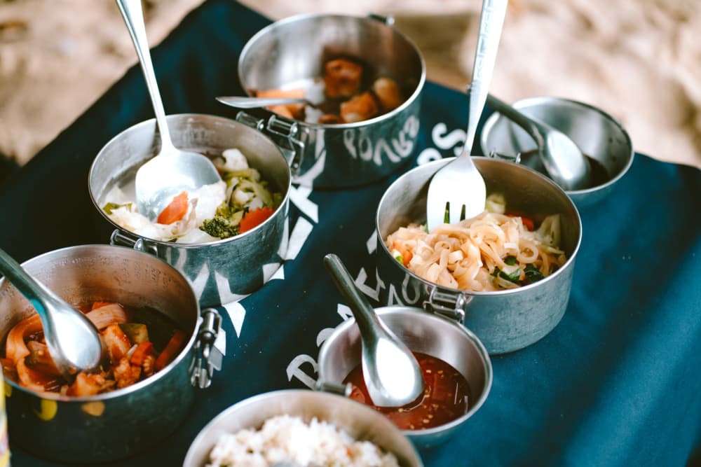 Découvrez les rivages de Krabi : une excursion d'une journée complète à bord d'un bateau à moteur