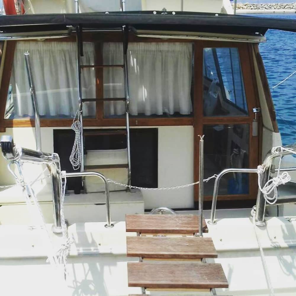 Μια μέρα στην Κίσσαμο με μηχανοκίνητο σκάφος