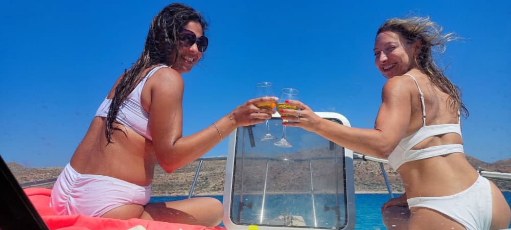 Μια μέρα στην Κίσσαμο με μηχανοκίνητο σκάφος