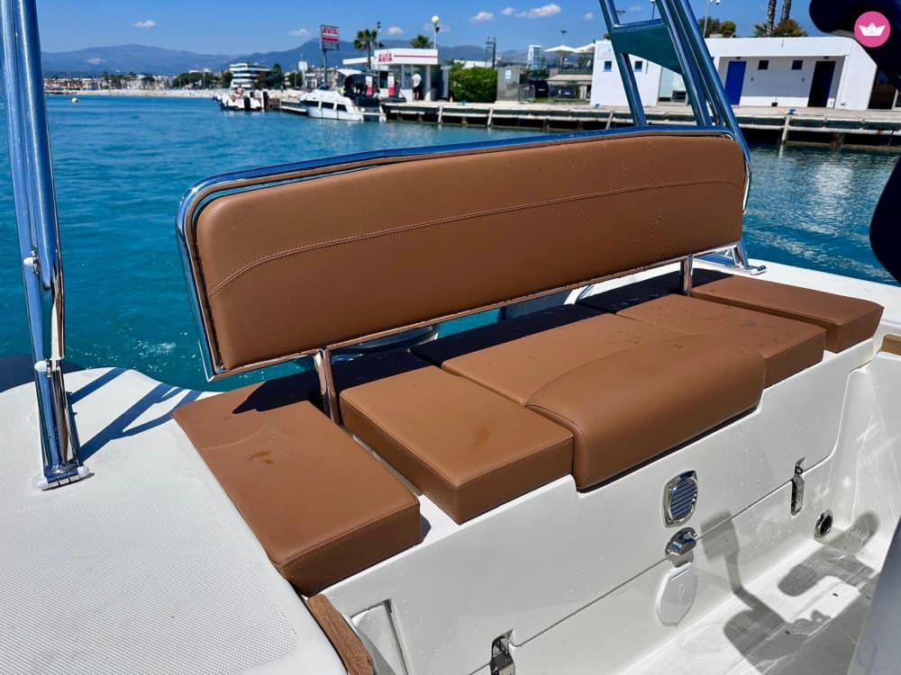 Private Day Trip at Sea from Nice