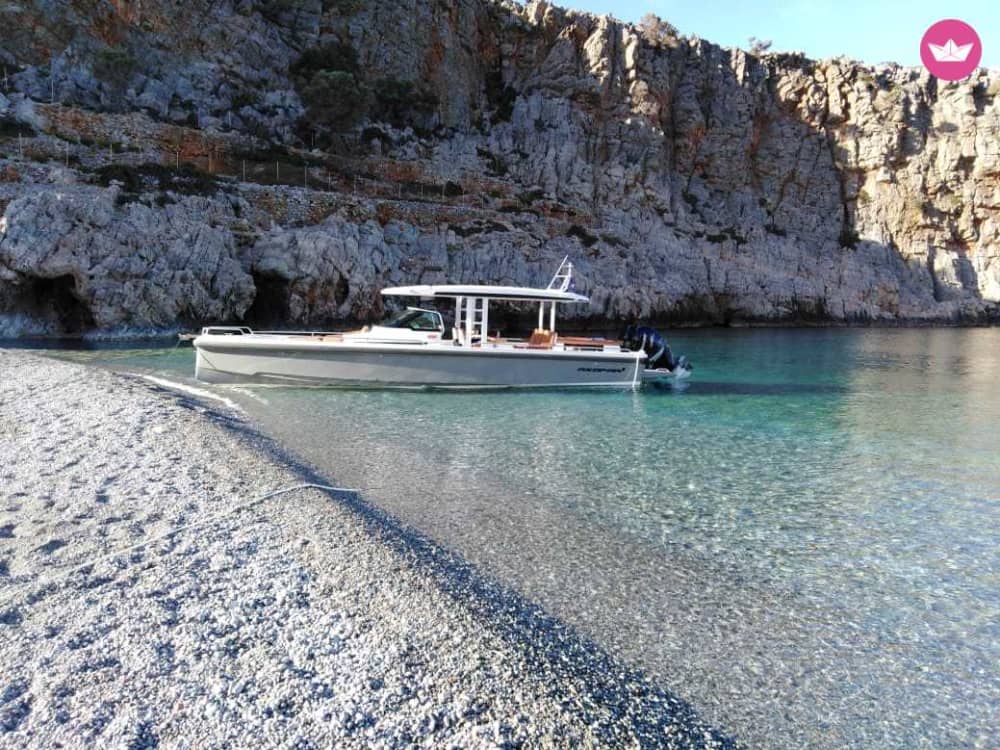 Дикие заливы и критское наследие: целый день в Мениесе, Хиронисии и Тодору