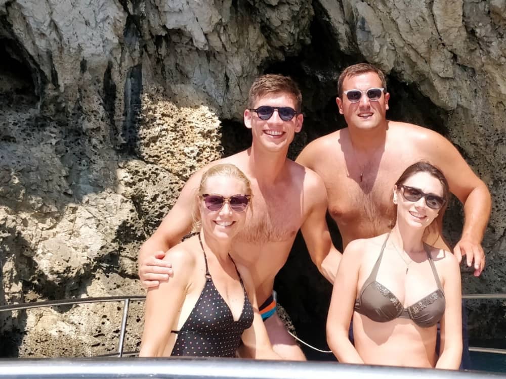 Εύκολη απόδραση στα Τζιαρντίνι-Νάξος: Μια 3ωρη εκδρομή με μηχανοκίνητο σκάφος