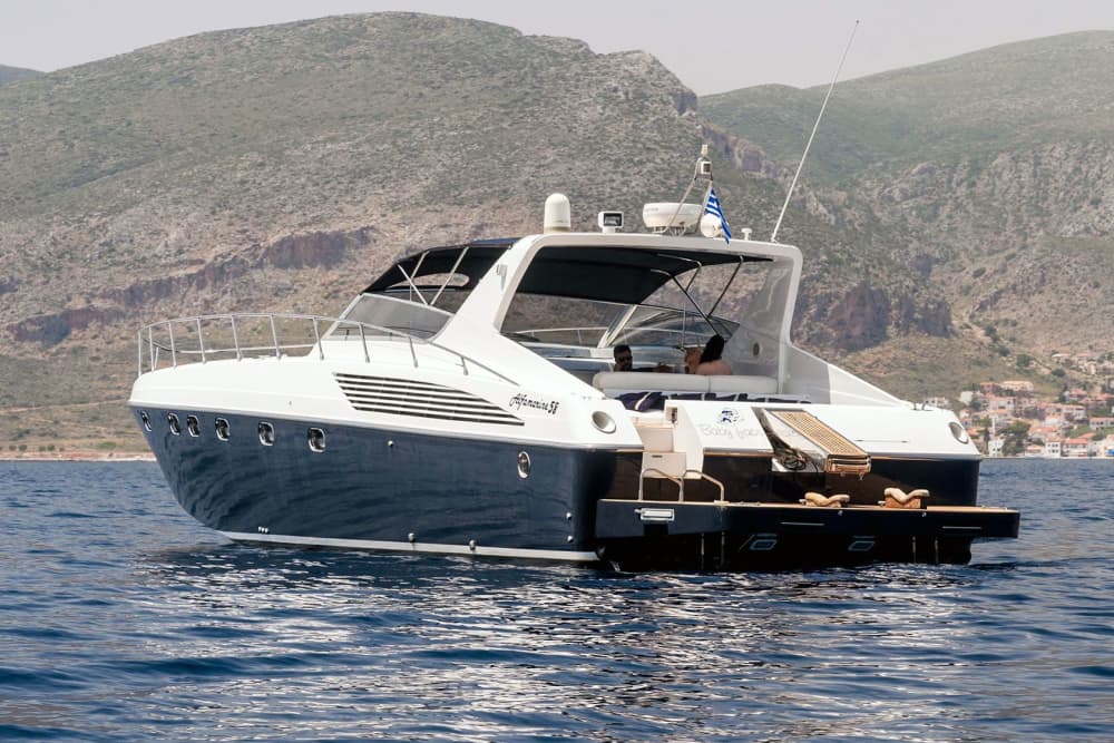 Plage de Menies - Grotte de Choironisia et île de Thodorou avec le yacht Babyface - Croisière à grande vitesse de 8 heures au départ de La Canée