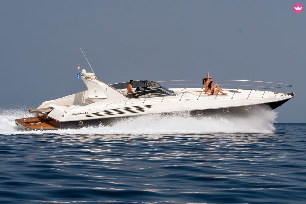 Plage de Menies - Grotte de Choironisia et île de Thodorou avec le yacht Babyface - Croisière à grande vitesse de 8 heures au départ de La Canée