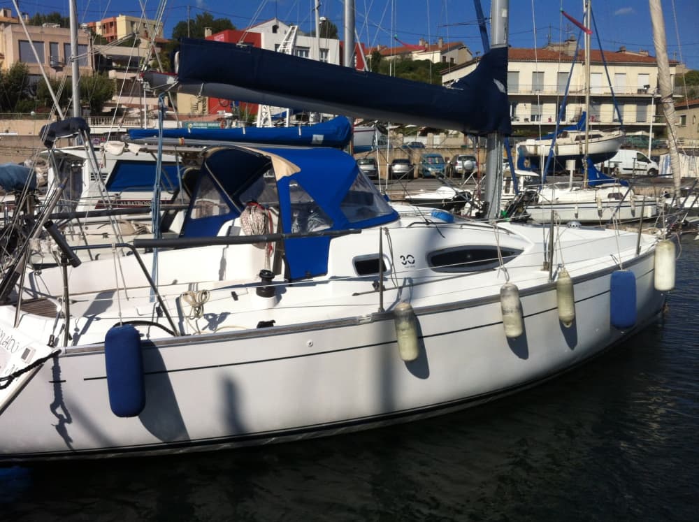 Set your course for joy: A full day of authentic sailing in Marseille on a sailboat