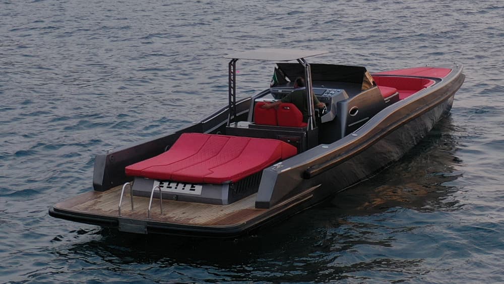 Sail between the Sorrento coast and the Faraglioni