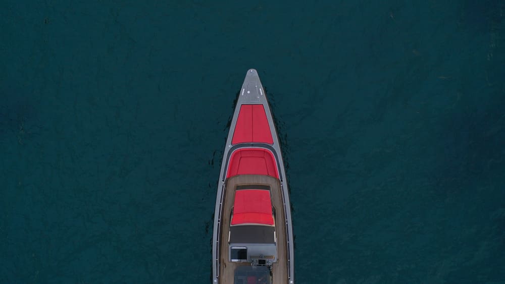 Sail between the Sorrento coast and the Faraglioni