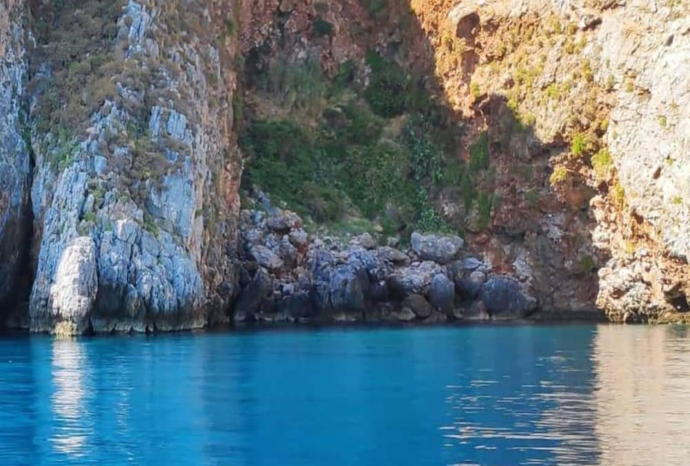 Upptäck Rethymno på en motorbåt i 8 timmar