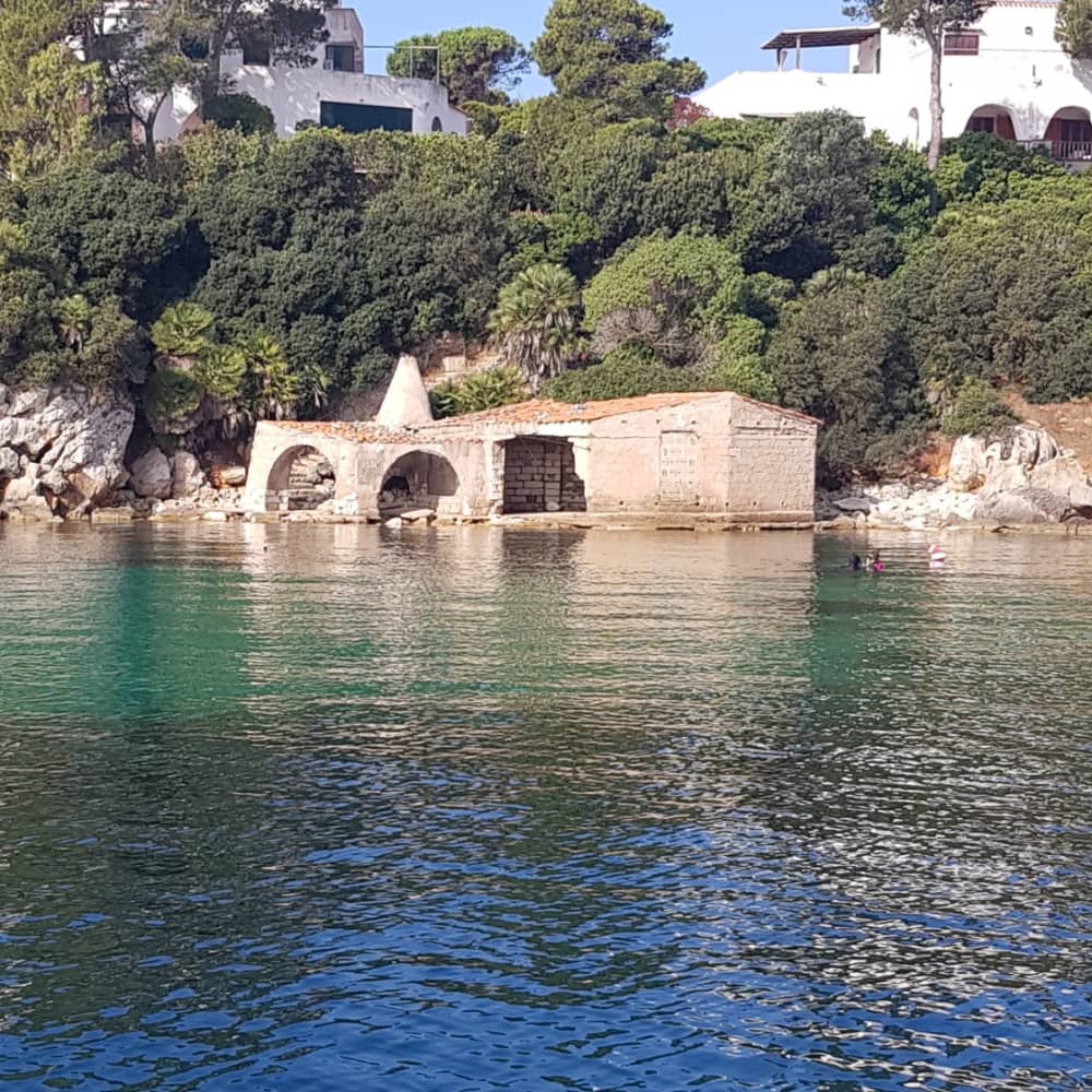 Gita privata in motoscafo intorno ad Alghero