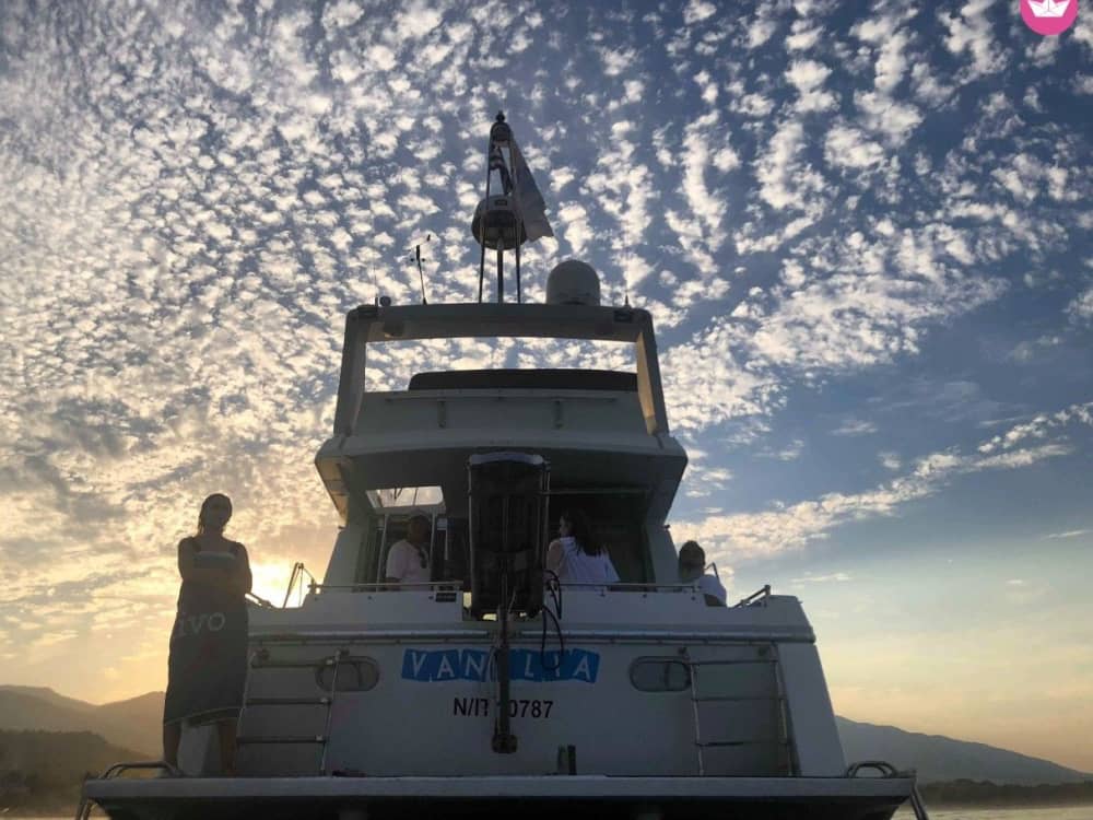 Delos & Rhenea Half Day – Culture, Coves & Escape