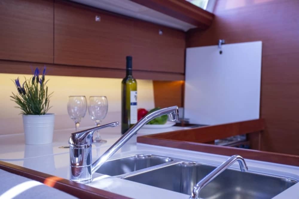 Private 8h sailing trip in Barcelona